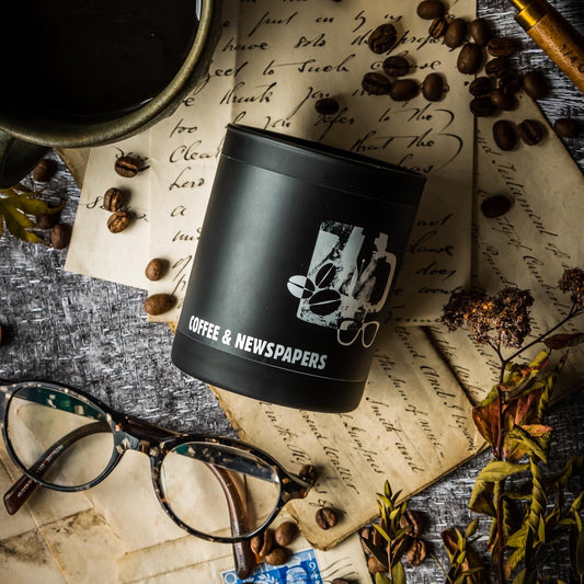 A perfect gift for coffee lovers and bookworms, this premium candle combines the enticing aroma of coffee with the comforting scent of newspaper pages, creating a soothing and inviting atmosphere